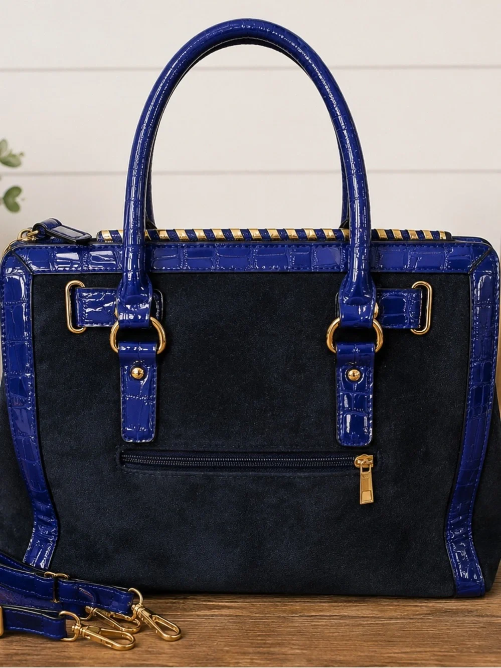 Blue & Black Designer-Style Satchel Handbag – Gold Tone Hardware – Unbranded